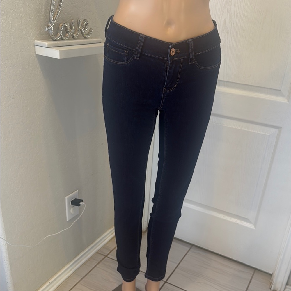 Women's Black Skinny Jeans